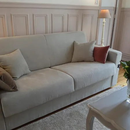 Bed & Breakfast Chambre D Hote : Louvre Elegant Apt Suite Paris