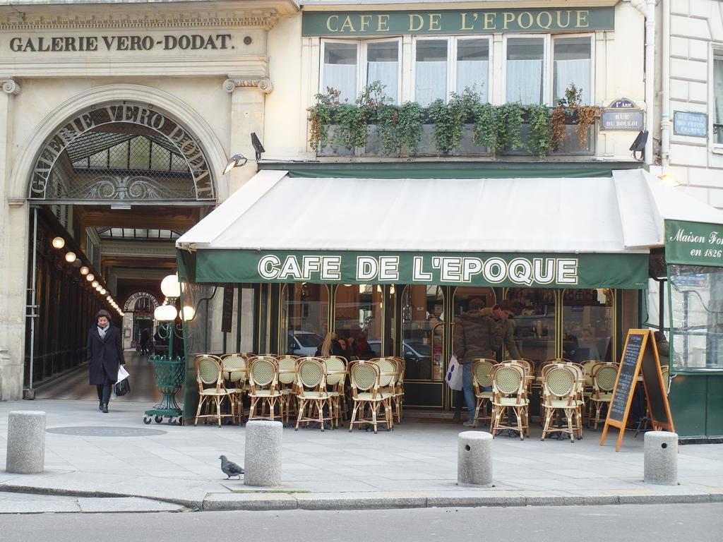 Chambre D Hote : Louvre Elegant Apt Suite 4* Paris