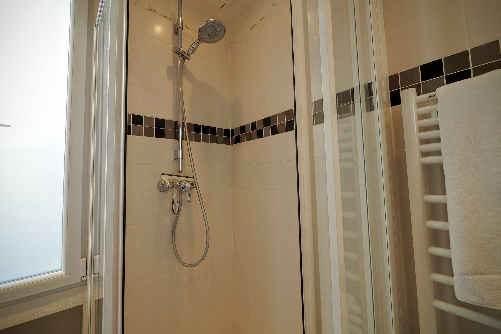 Chambre D Hote : Louvre Elegant Apt Suite Paris