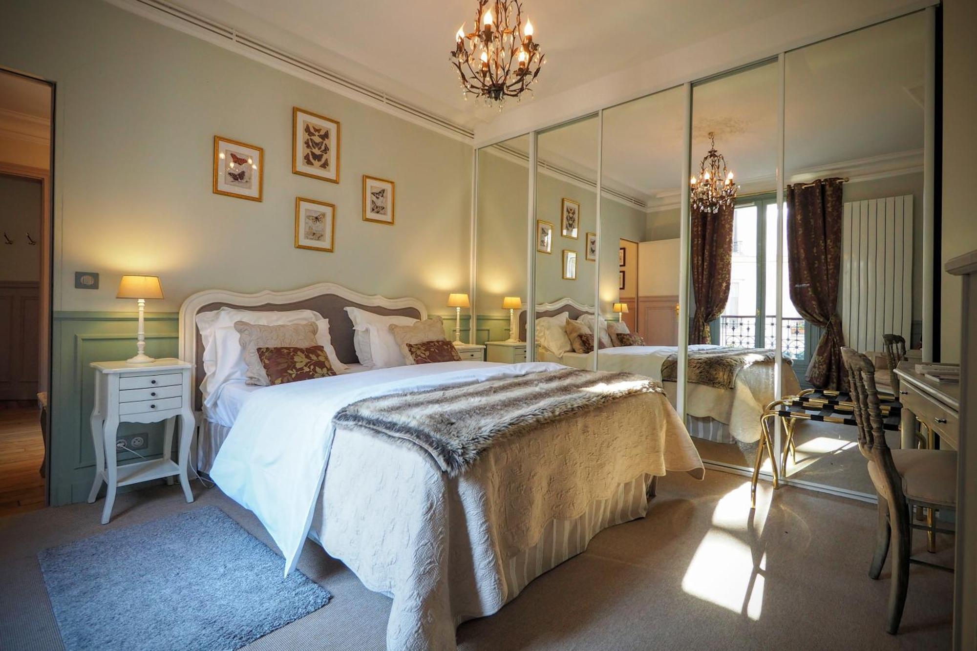 Chambre D Hote : Louvre Elegant Apt Suite Paris