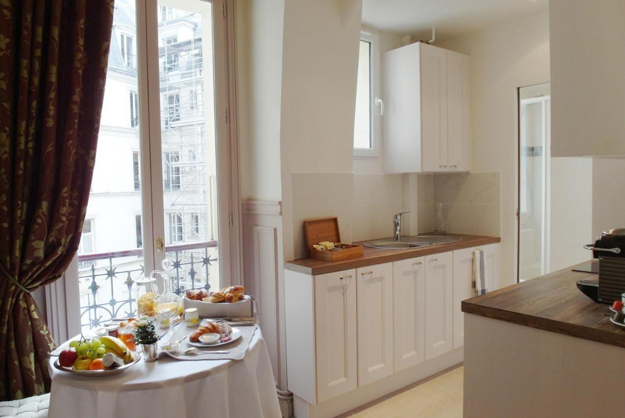 Bed & Breakfast Chambre D Hote : Louvre Elegant Apt Suite Paris