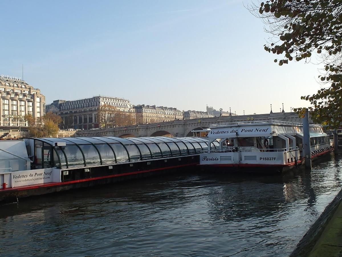 Chambre D Hote : Louvre Elegant Apt Suite Bed & Breakfast Paris